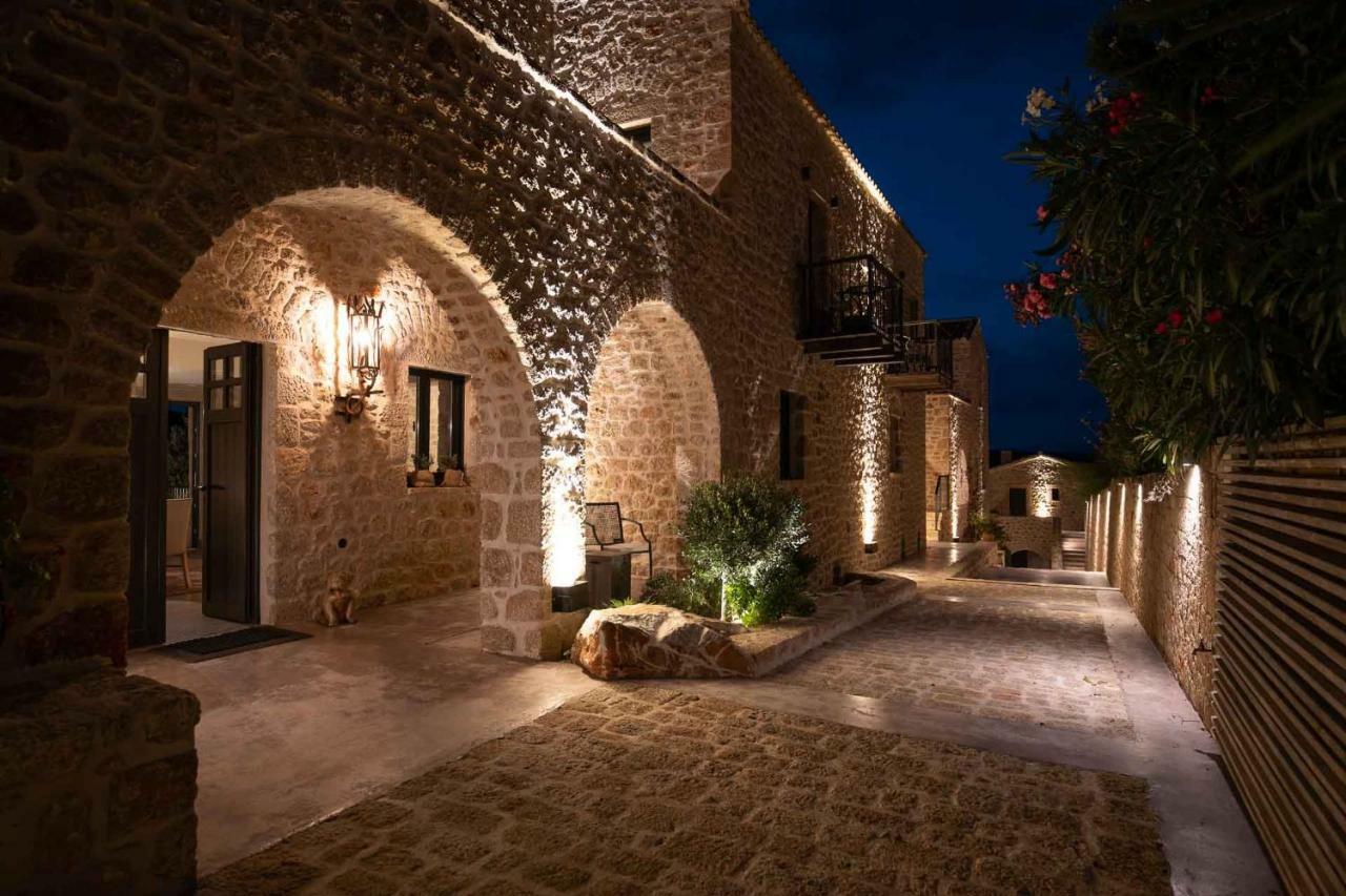 Alistos Hotel Gythio Exterior photo